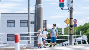 子ども日傘は入学準備の新しい定番へ？ランドセルと一緒に選ばれる時代に